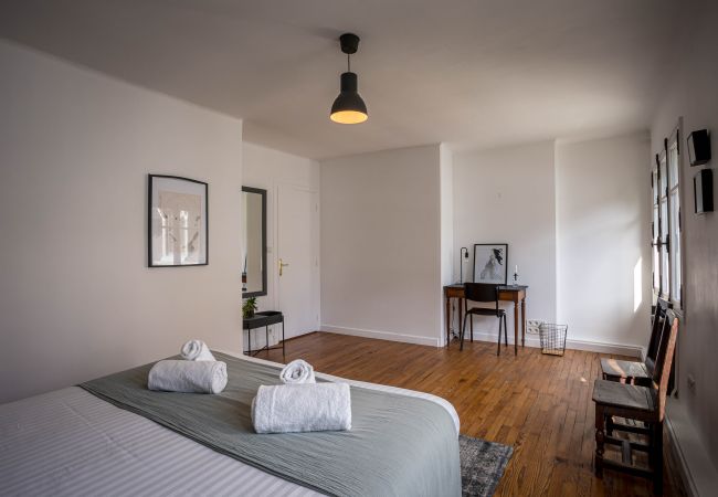 Ferienhaus in Penvénan - hjem · Port Blanc A breathtaking setting facing th Ferienhaus in Penvénan - hjem · Port Blanc A breathtaking setting facing th