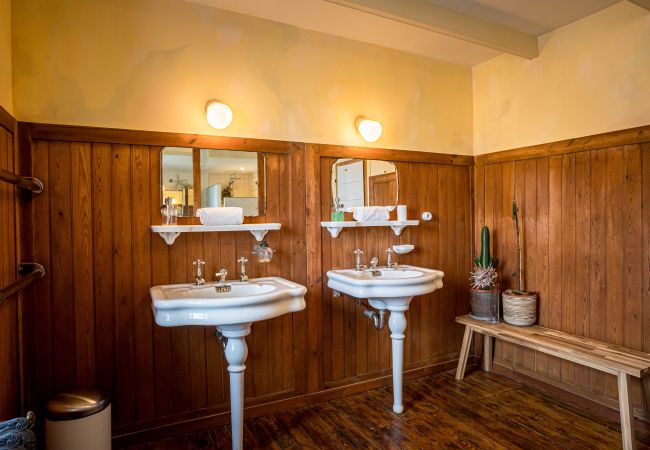 Ferienhaus in Penvénan - hjem · Port Blanc A breathtaking setting facing th Ferienhaus in Penvénan - hjem · Port Blanc A breathtaking setting facing th