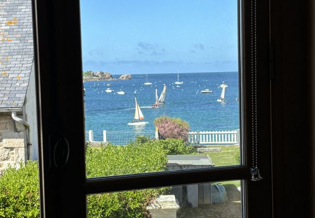 Ferienhaus in Penvénan - hjem · Port Blanc A breathtaking setting facing th Ferienhaus in Penvénan - hjem · Port Blanc A breathtaking setting facing th