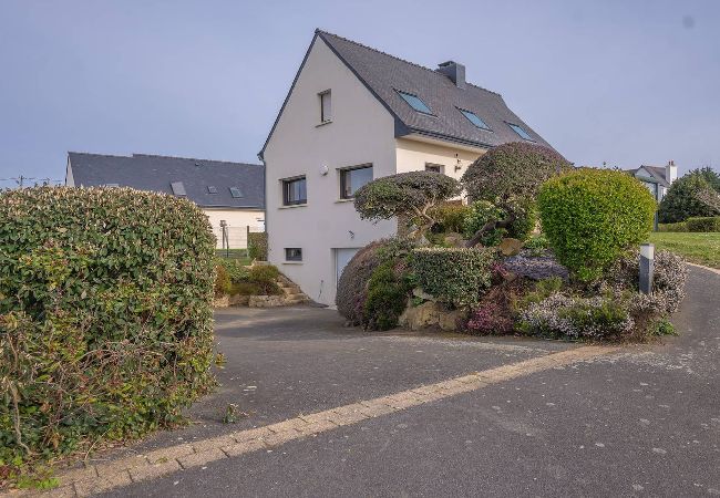 Ferienhaus in Penvénan - ker diskuiz · Bugueles - bord de mer Ferienhaus in Penvénan - ker diskuiz · Bugueles - bord de mer