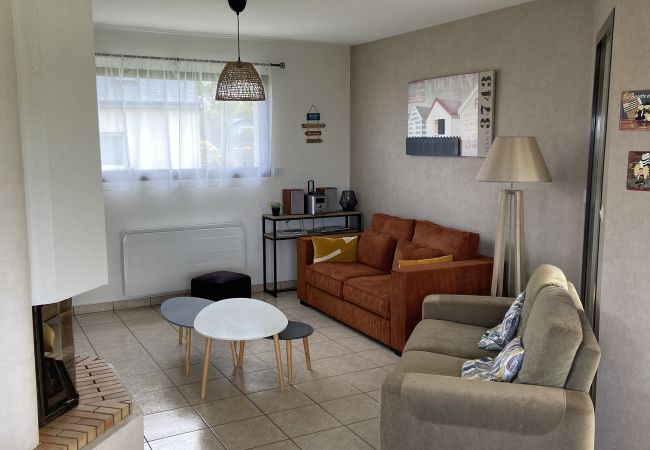 Ferienhaus in Penvénan - ker diskuiz · Bugueles - bord de mer Ferienhaus in Penvénan - ker diskuiz · Bugueles - bord de mer