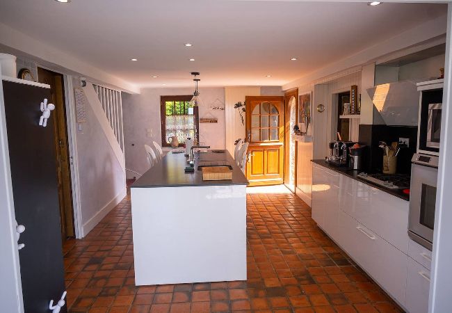 Ferienhaus in Trébeurden - Ty goas treiz · Ty Goas Treiz Pool and view Ferienhaus in Trébeurden - Ty goas treiz · Ty Goas Treiz Pool and view