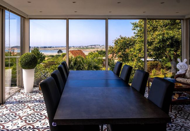 Ferienhaus in Trébeurden - Ty goas treiz · Ty Goas Treiz Pool and view Ferienhaus in Trébeurden - Ty goas treiz · Ty Goas Treiz Pool and view