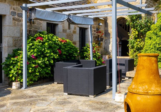 Ferienhaus in Trébeurden - Ty goas treiz · Ty Goas Treiz Pool and view Ferienhaus in Trébeurden - Ty goas treiz · Ty Goas Treiz Pool and view