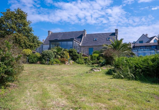 Ferienhaus in Trébeurden - Ty goas treiz · Ty Goas Treiz Pool and view Ferienhaus in Trébeurden - Ty goas treiz · Ty Goas Treiz Pool and view