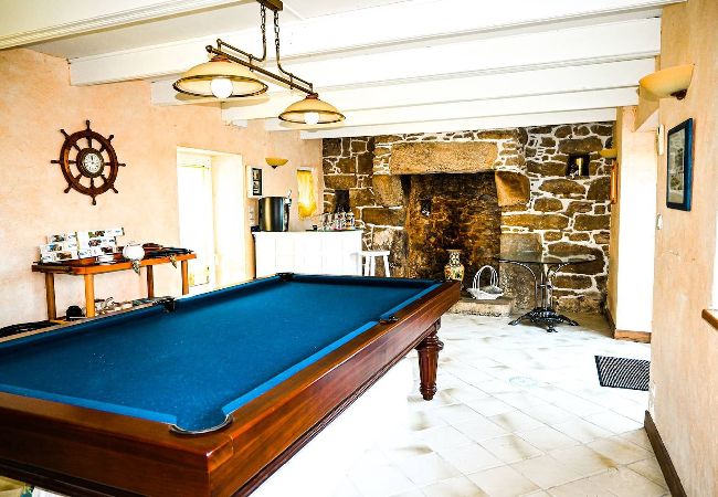 Ferienhaus in Trébeurden - Ty goas treiz · Ty Goas Treiz Pool and view Ferienhaus in Trébeurden - Ty goas treiz · Ty Goas Treiz Pool and view