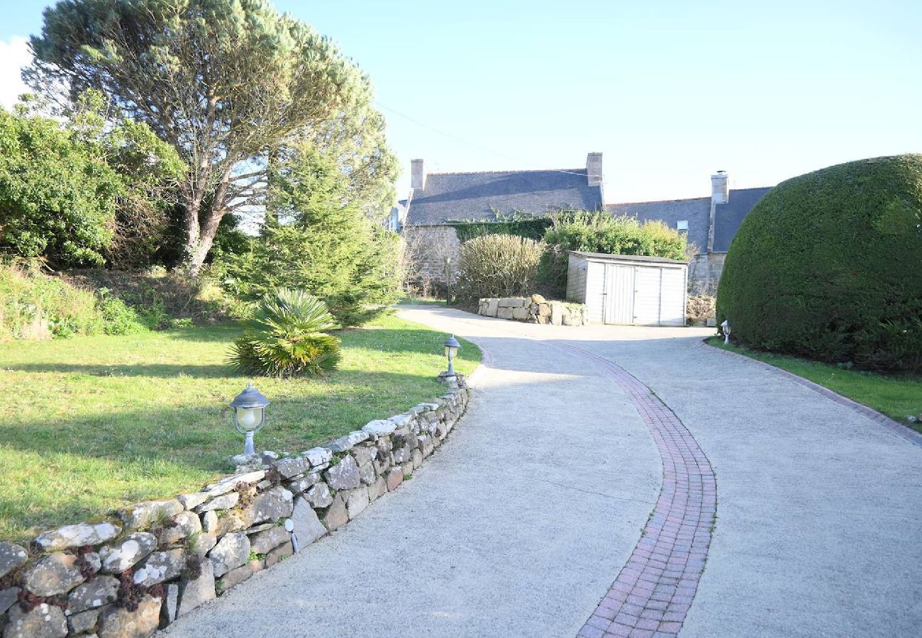 Ferienhaus in Trébeurden - Ty goas treiz · Ty Goas Treiz Pool and view