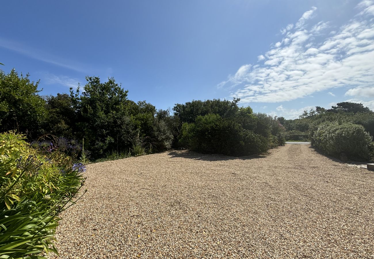 Ferienhaus in Plougrescant - Douarenn Braz · Douarenn Braz a haven of peace