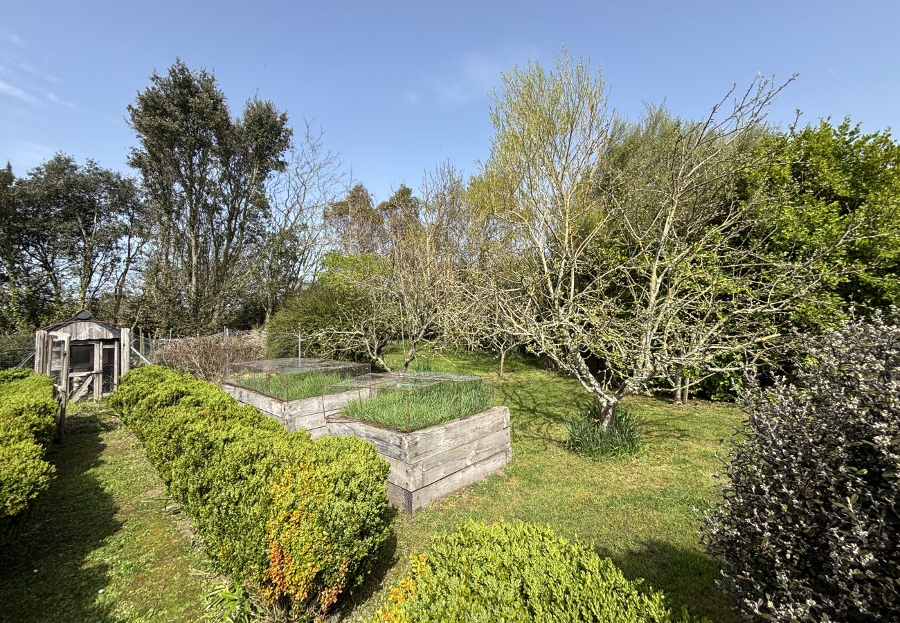 Ferienhaus in Plougrescant - Douarenn Braz · Douarenn Braz a haven of peace