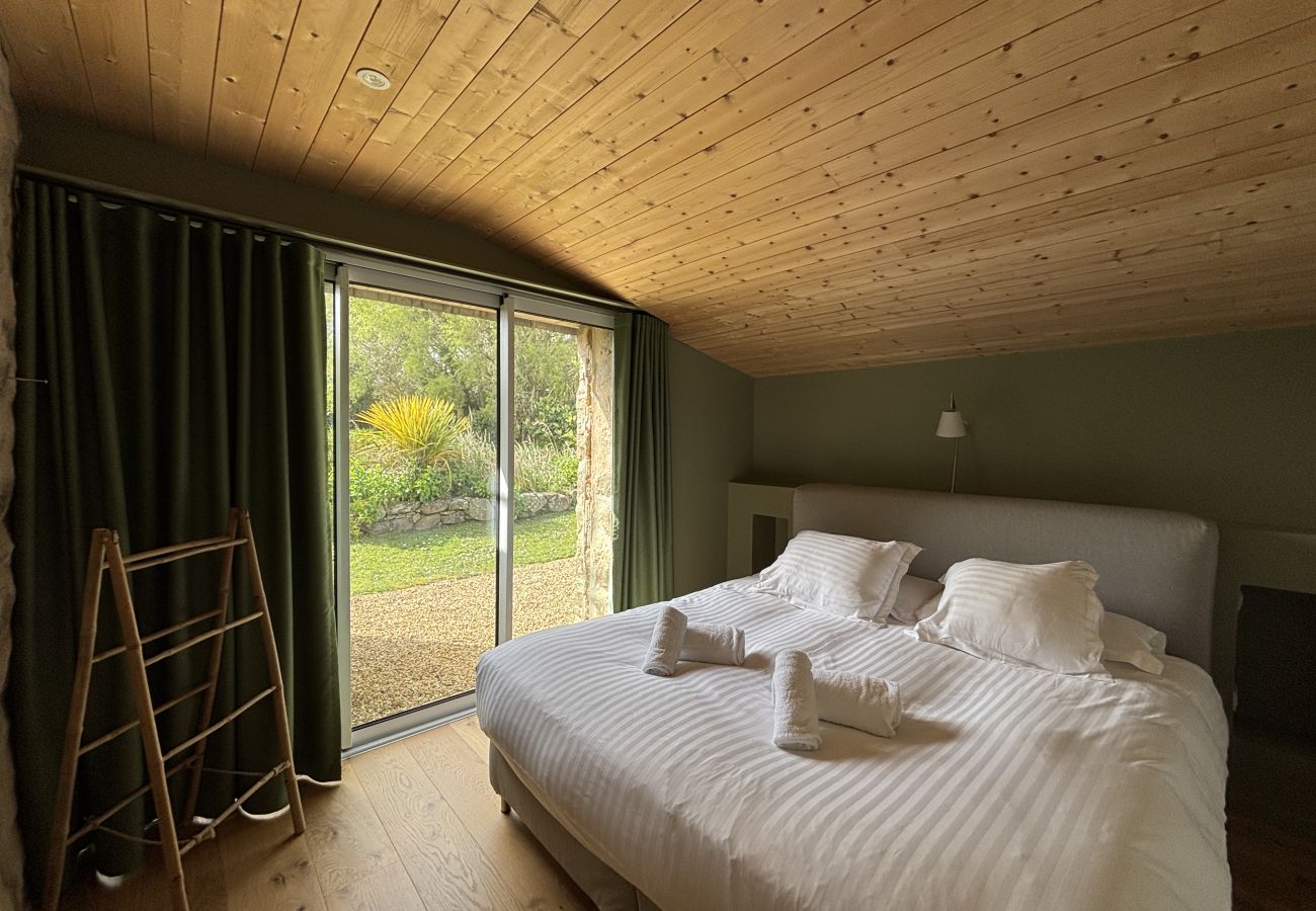 Ferienhaus in Plougrescant - Douarenn Braz · Douarenn Braz a haven of peace