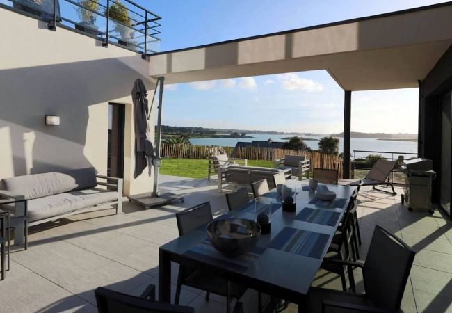 Villa in Pleumeur-Bodou - Villa Agapanthes · Facing the sea, indoor pool. Villa in Pleumeur-Bodou - Villa Agapanthes · Facing the sea, indoor pool.