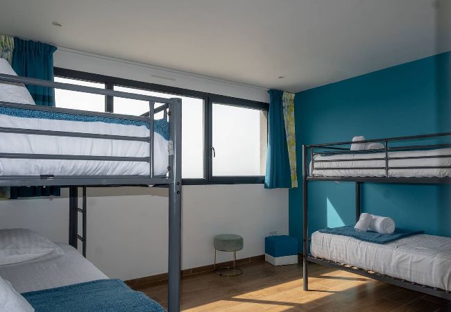 Villa in Pleumeur-Bodou - Villa Agapanthes · Facing the sea, indoor pool. Villa in Pleumeur-Bodou - Villa Agapanthes · Facing the sea, indoor pool.