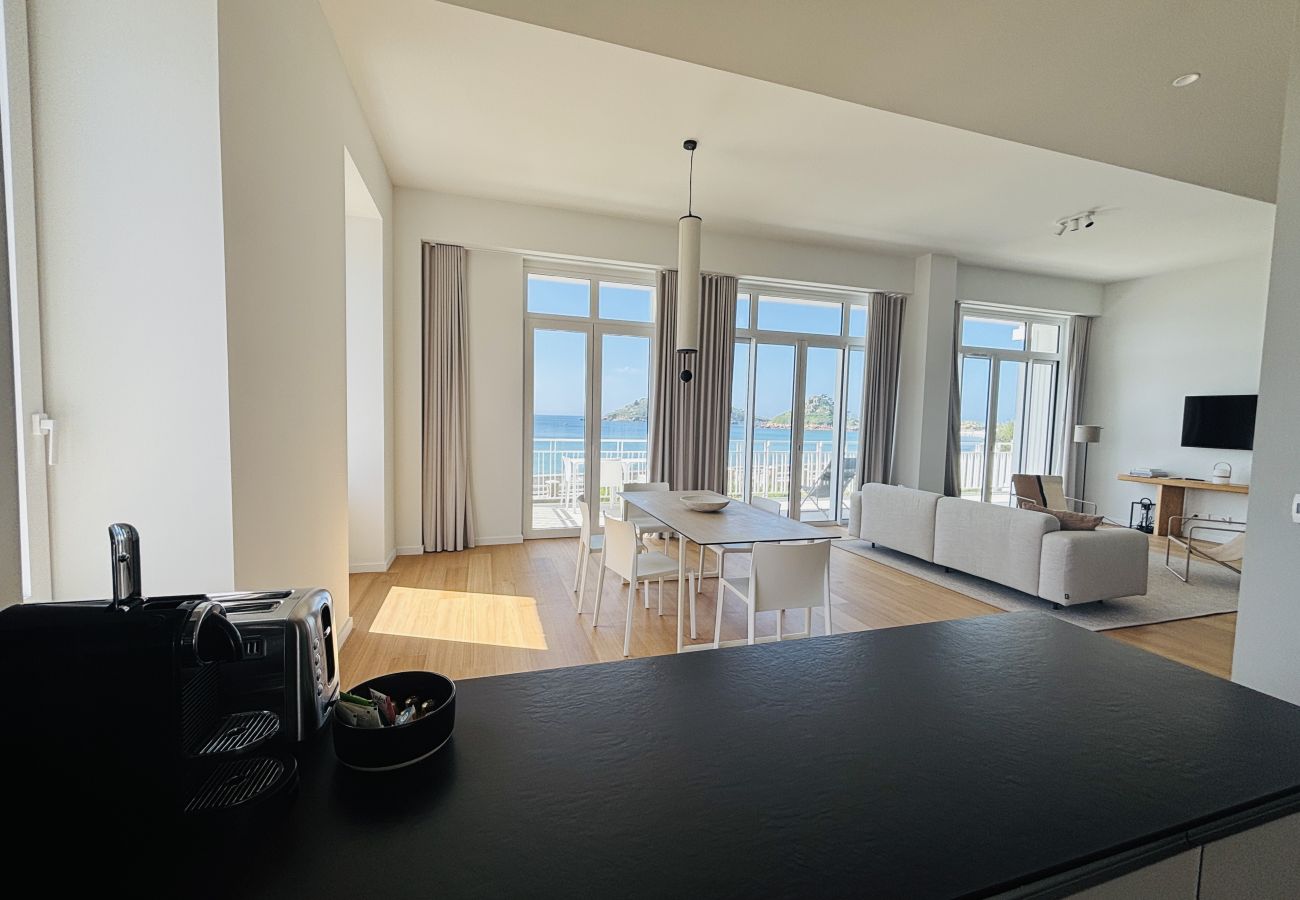 Ferienwohnung in Trébeurden - ROUZIC T4, Trébeurden, piscine intérieur et sur la