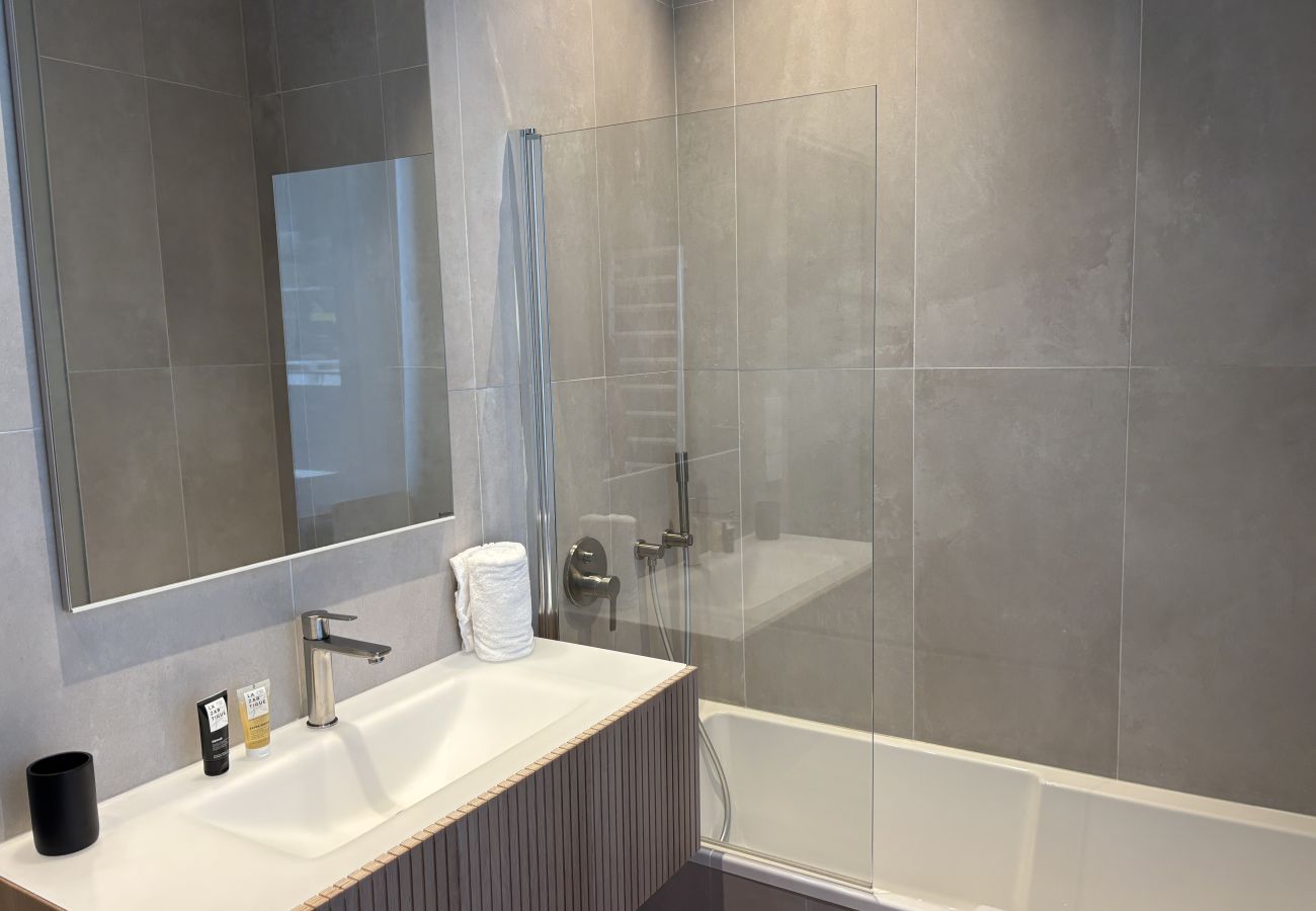 Ferienwohnung in Trébeurden - ROUZIC T4, Trébeurden, piscine intérieur et sur la
