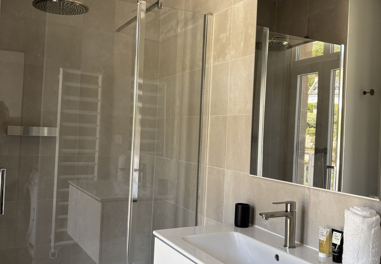 Ferienwohnung in Trébeurden - Toenno T3 · T3 Luxury Apartment with Sea View