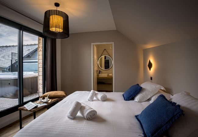 Villa in Perros-Guirec - La villa du port · La villa du port - pool and spa Villa in Perros-Guirec - La villa du port · La villa du port - pool and spa