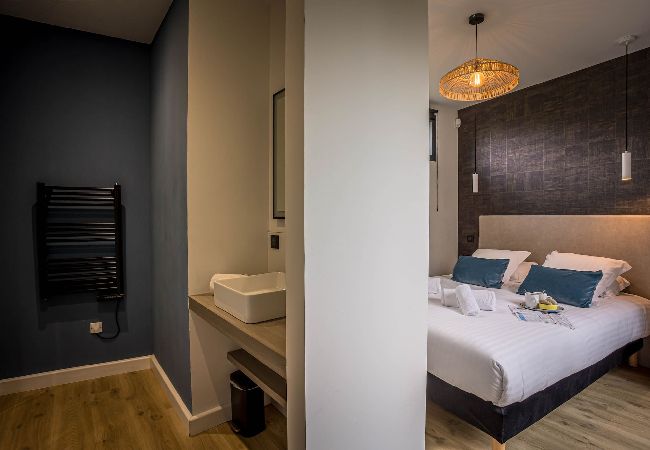 Villa in Perros-Guirec - La villa du port · La villa du port - pool and spa Villa in Perros-Guirec - La villa du port · La villa du port - pool and spa