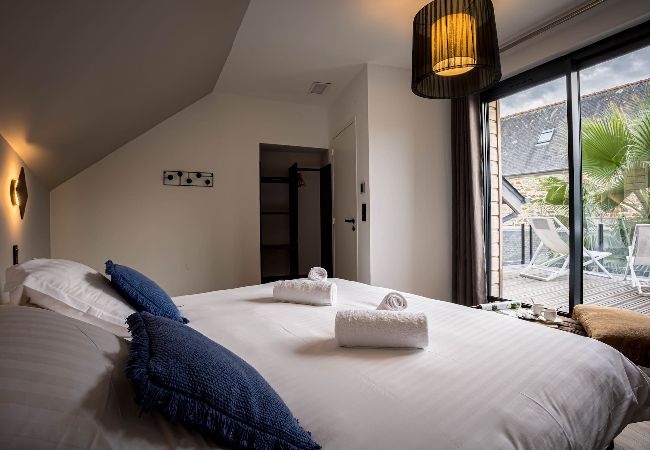 Villa in Perros-Guirec - La villa du port · La villa du port - pool and spa Villa in Perros-Guirec - La villa du port · La villa du port - pool and spa