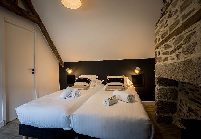 Villa in Perros-Guirec - La villa du port · La villa du port - pool and spa Villa in Perros-Guirec - La villa du port · La villa du port - pool and spa