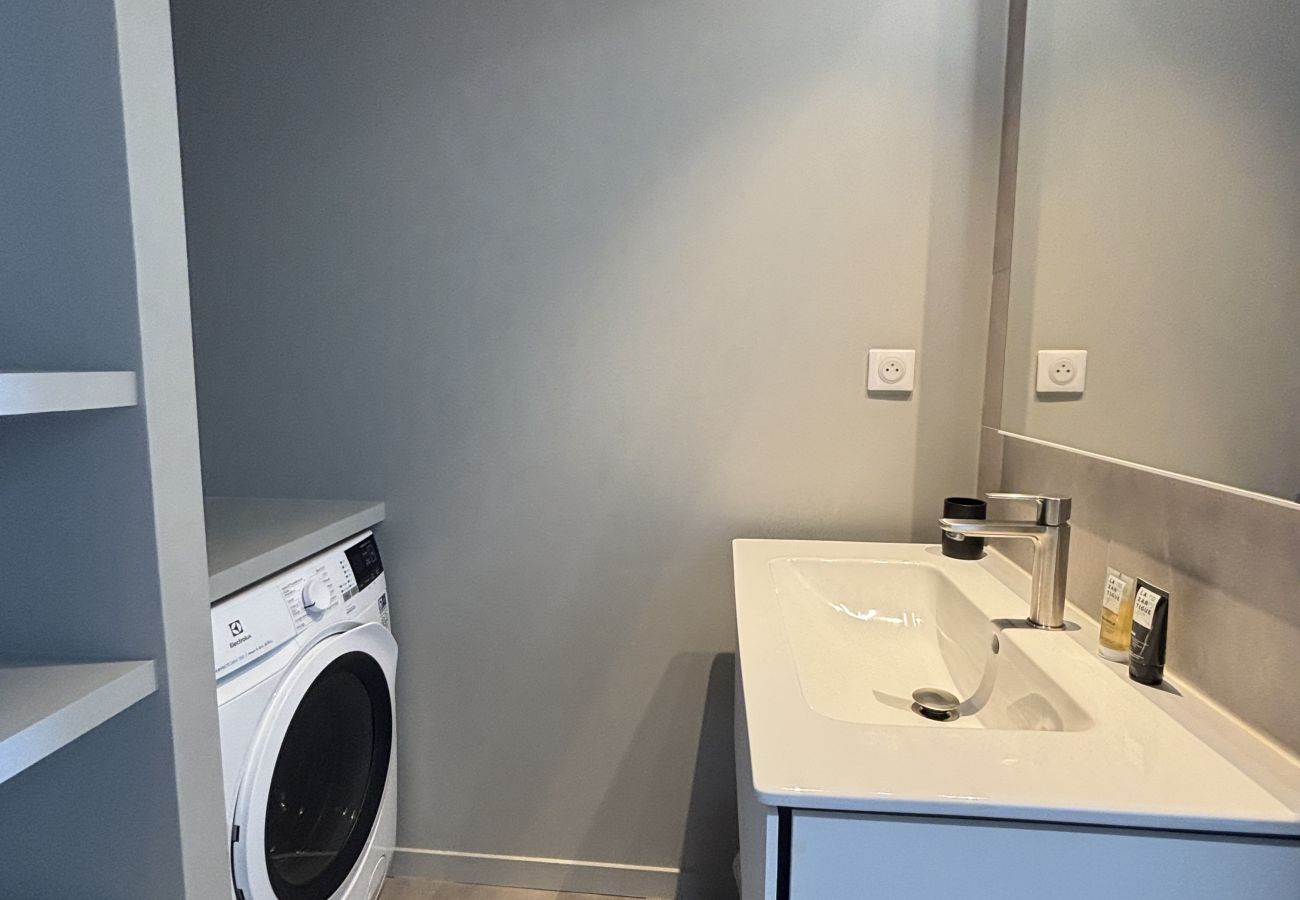 Ferienwohnung in Trébeurden - Beg Leguer T2, piscine et vue mer