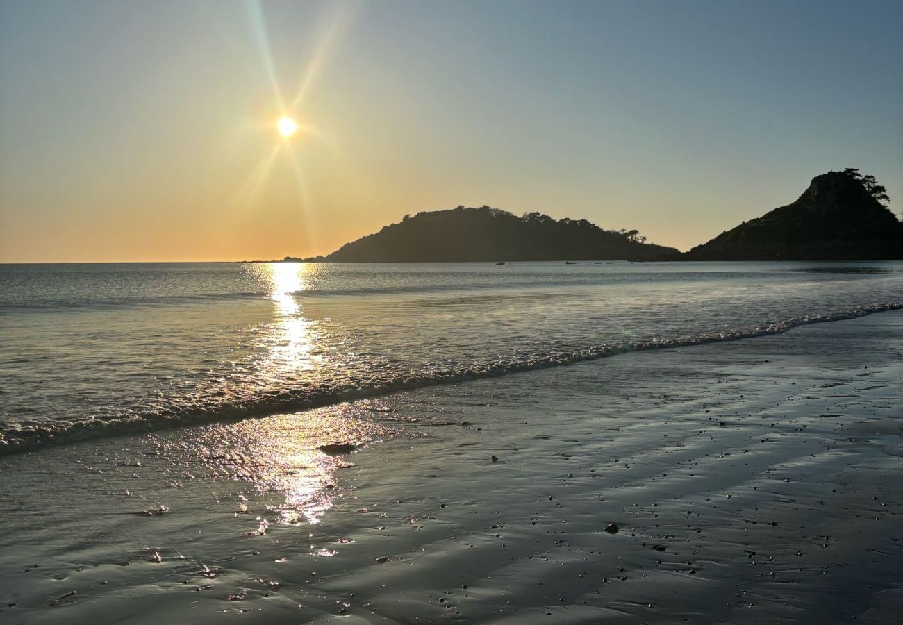 strand von tresmeur beim Verlassen des gartens