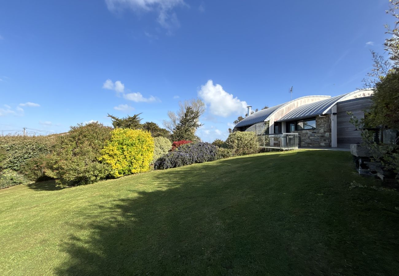 Villa in Trébeurden - le jardin face à la mer