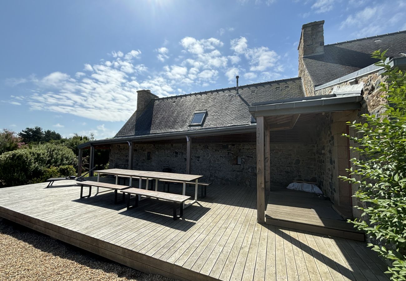 House in Plougrescant - Douarenn Braz · Douarenn Braz a haven of peace