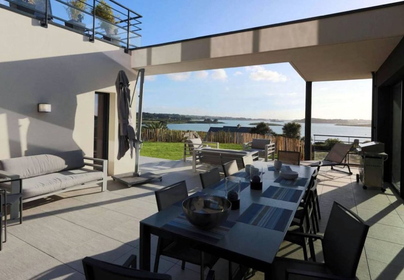 Villa in Pleumeur-Bodou - Villa Agapanthes · Facing the sea, indoor pool.