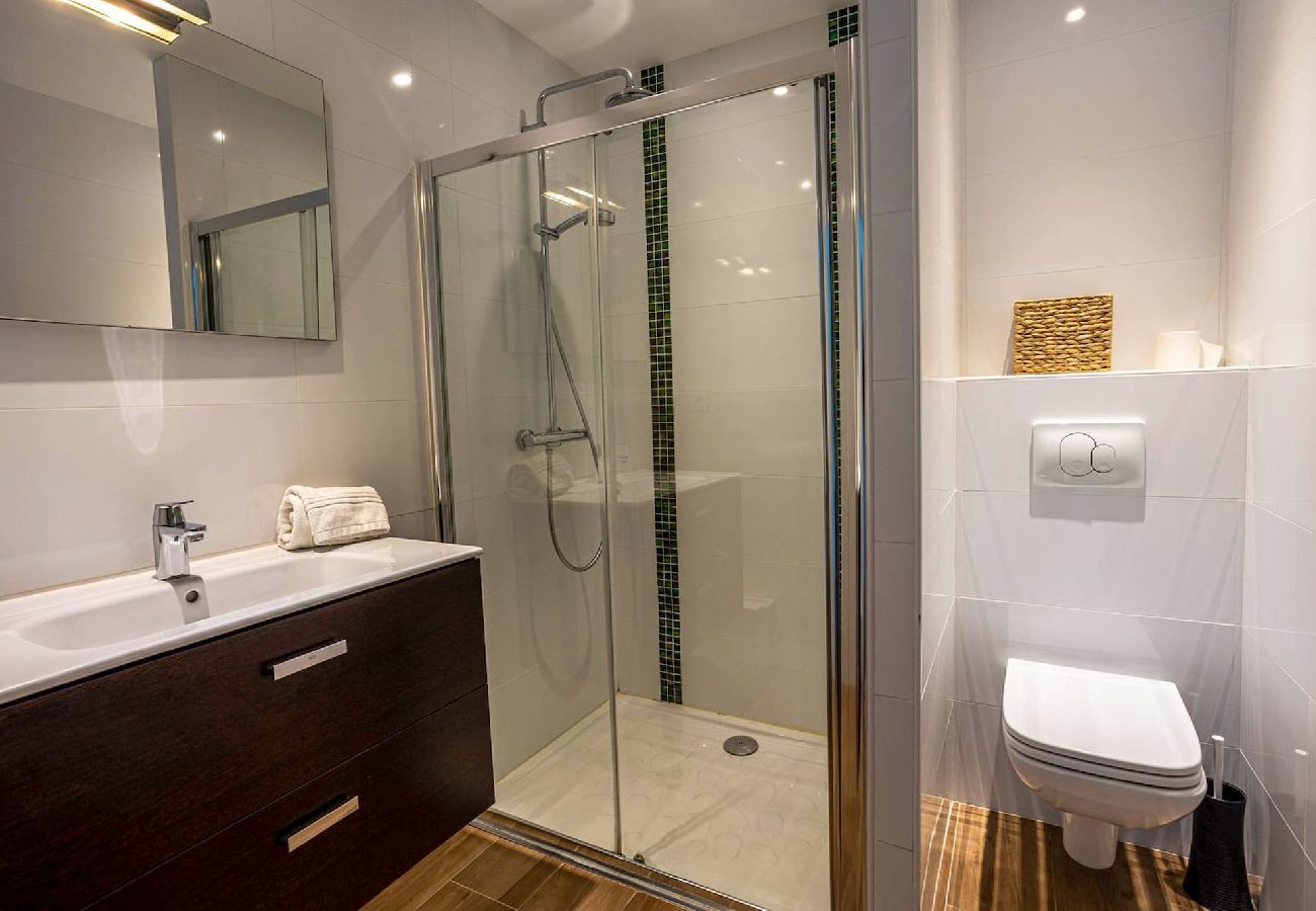 Villa in Pleumeur-Bodou - Villa Agapanthes · Facing the sea, indoor pool.