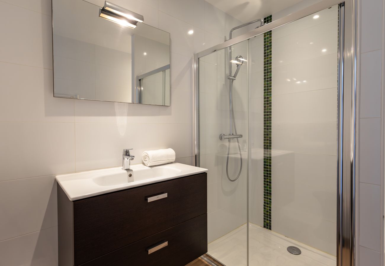 Villa in Pleumeur-Bodou - Villa Agapanthes · Facing the sea, indoor pool.