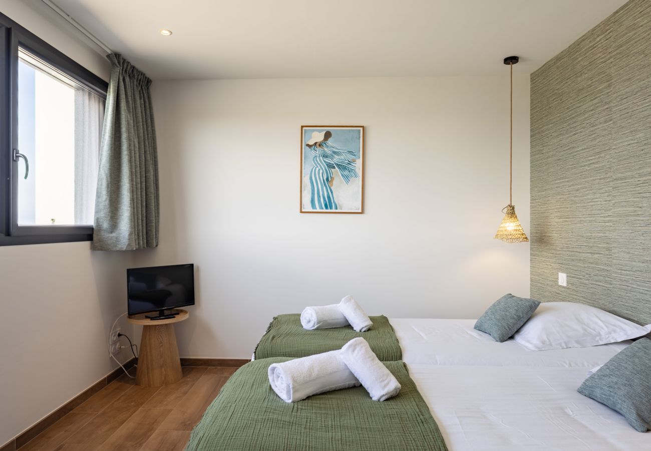 Villa in Pleumeur-Bodou - Villa Agapanthes · Facing the sea, indoor pool.