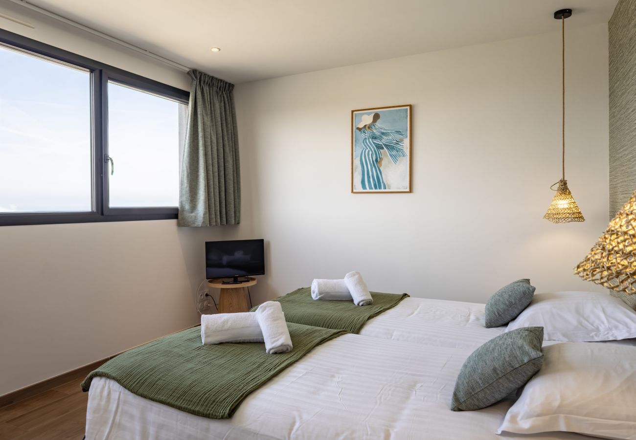 Villa in Pleumeur-Bodou - Villa Agapanthes · Facing the sea, indoor pool.