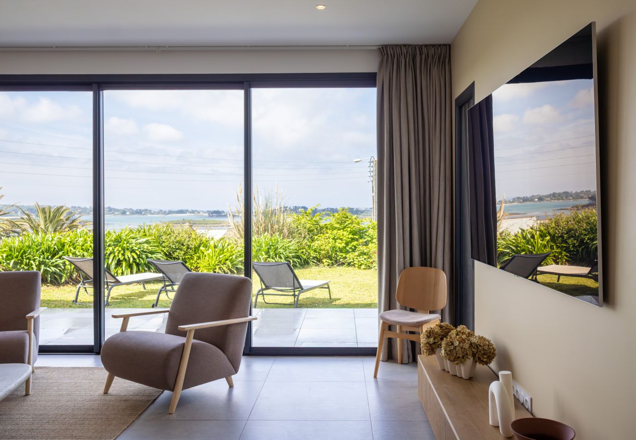 Villa in Pleumeur-Bodou - Villa Agapanthes · Facing the sea, indoor pool.