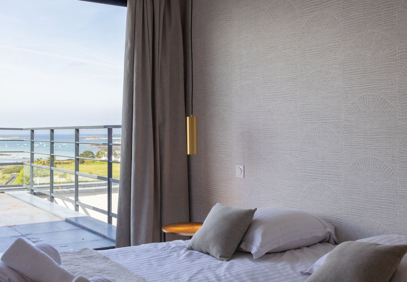 Villa in Pleumeur-Bodou - Villa Agapanthes · Facing the sea, indoor pool.