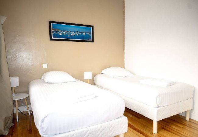 Maison à Perros-Guirec - ty michel · Swimming pool access to beaches and sh Maison à Perros-Guirec - ty michel · Swimming pool access to beaches and sh