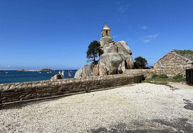 Maison à Penvénan - hjem · Port Blanc A breathtaking setting facing th Maison à Penvénan - hjem · Port Blanc A breathtaking setting facing th