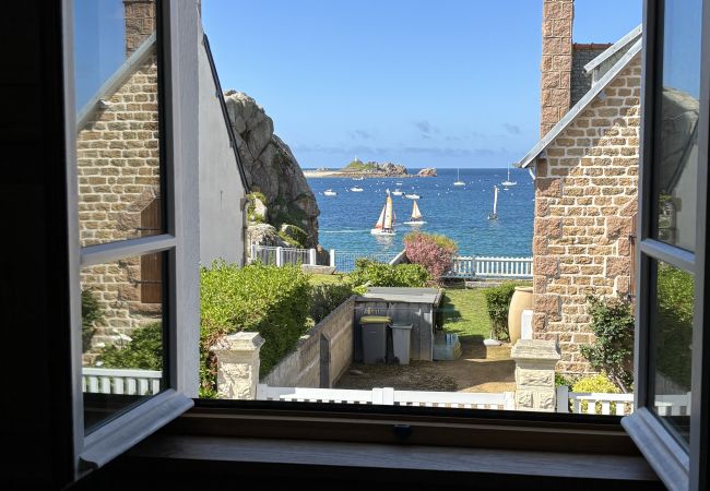 Maison à Penvénan - hjem · Port Blanc A breathtaking setting facing th Maison à Penvénan - hjem · Port Blanc A breathtaking setting facing th