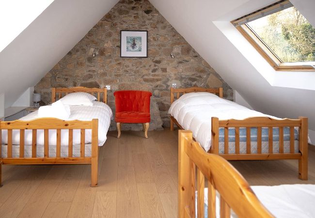 Maison à Plougrescant - ty gouermel · Ty Gouermel Location Bretagne Lots o Maison à Plougrescant - ty gouermel · Ty Gouermel Location Bretagne Lots o