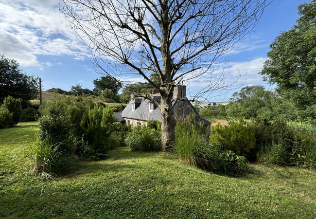 Maison à Plougrescant - ty gouermel · Ty Gouermel Location Bretagne Lots o Maison à Plougrescant - ty gouermel · Ty Gouermel Location Bretagne Lots o