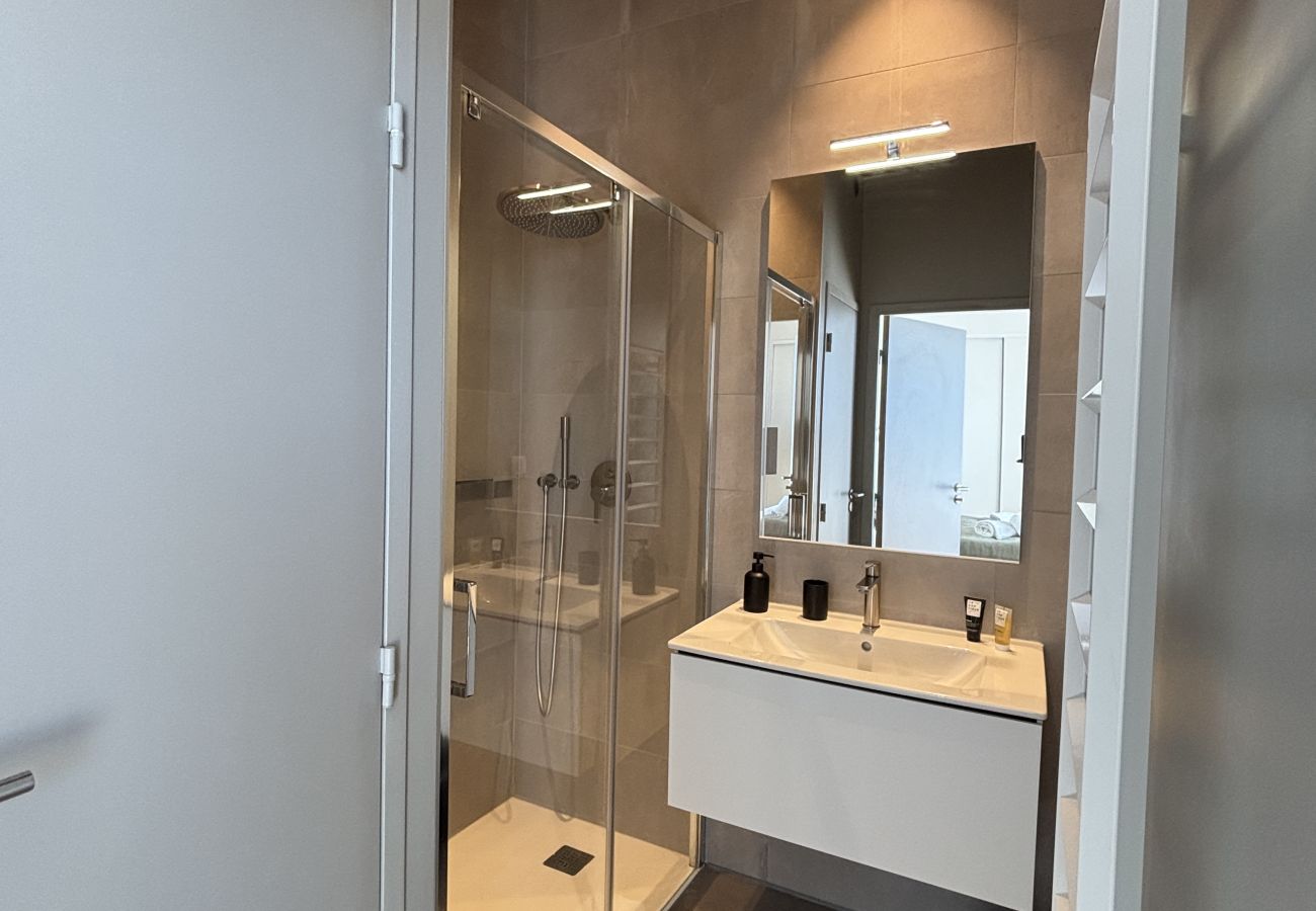 Appartement à Trébeurden - Le castel T2 · T2 Luxury Apartment with Sea View a