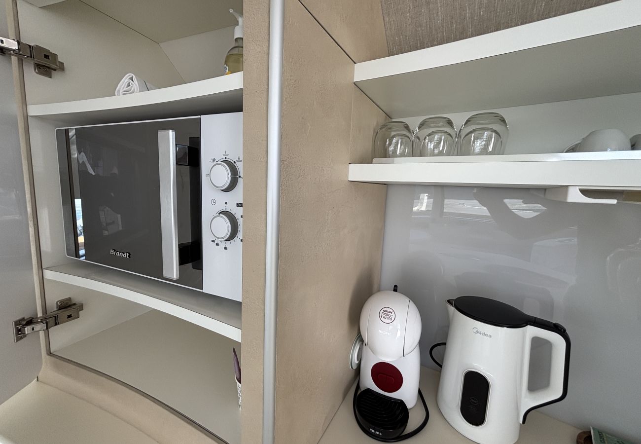 Bateau à Trébeurden - ANTHÉNEA - Trébeurden Bateau à Trébeurden - ANTHÉNEA - Trébeurden