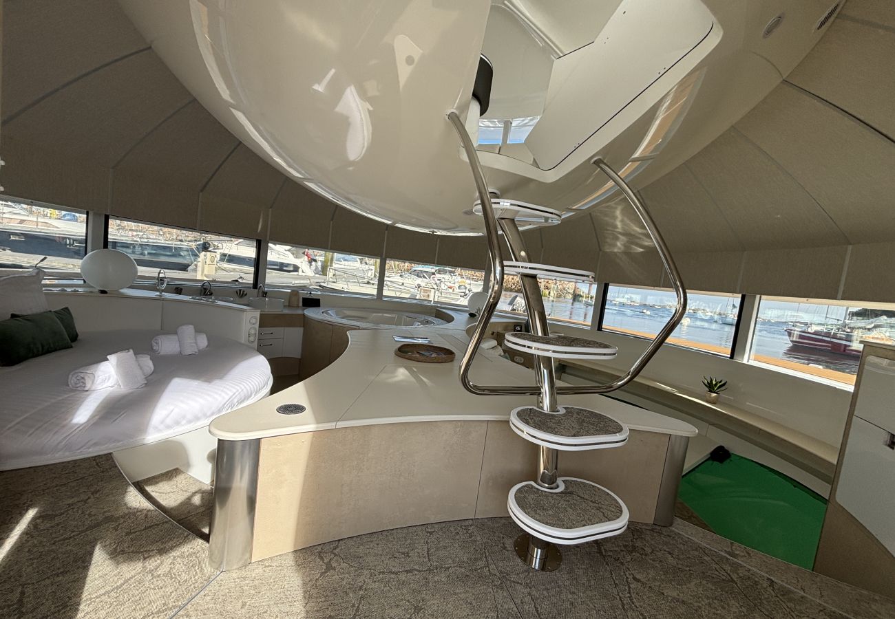 Bateau à Trébeurden - ANTHÉNEA - Trébeurden Bateau à Trébeurden - ANTHÉNEA - Trébeurden