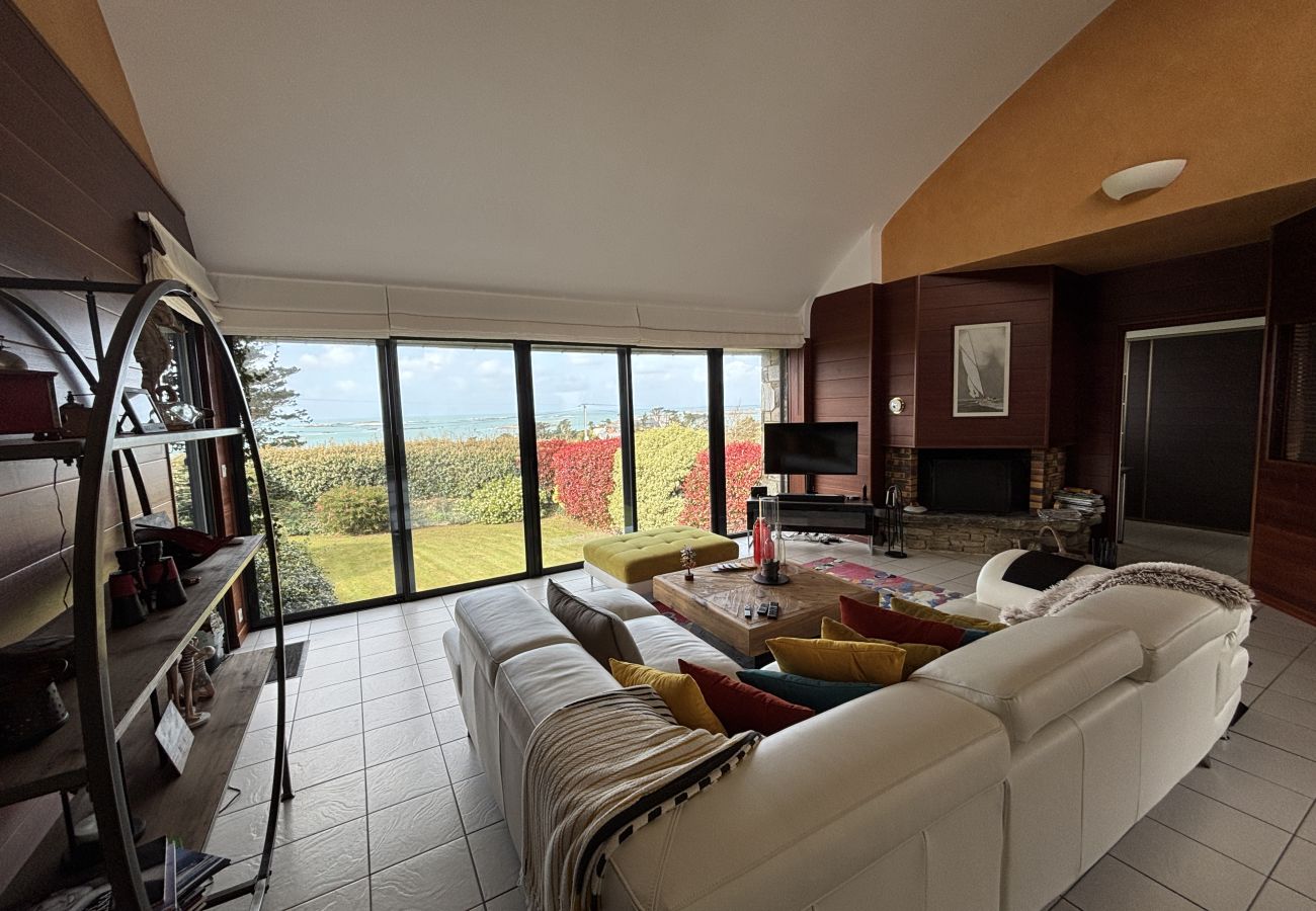 Villa à Trébeurden - le jardin face à la mer